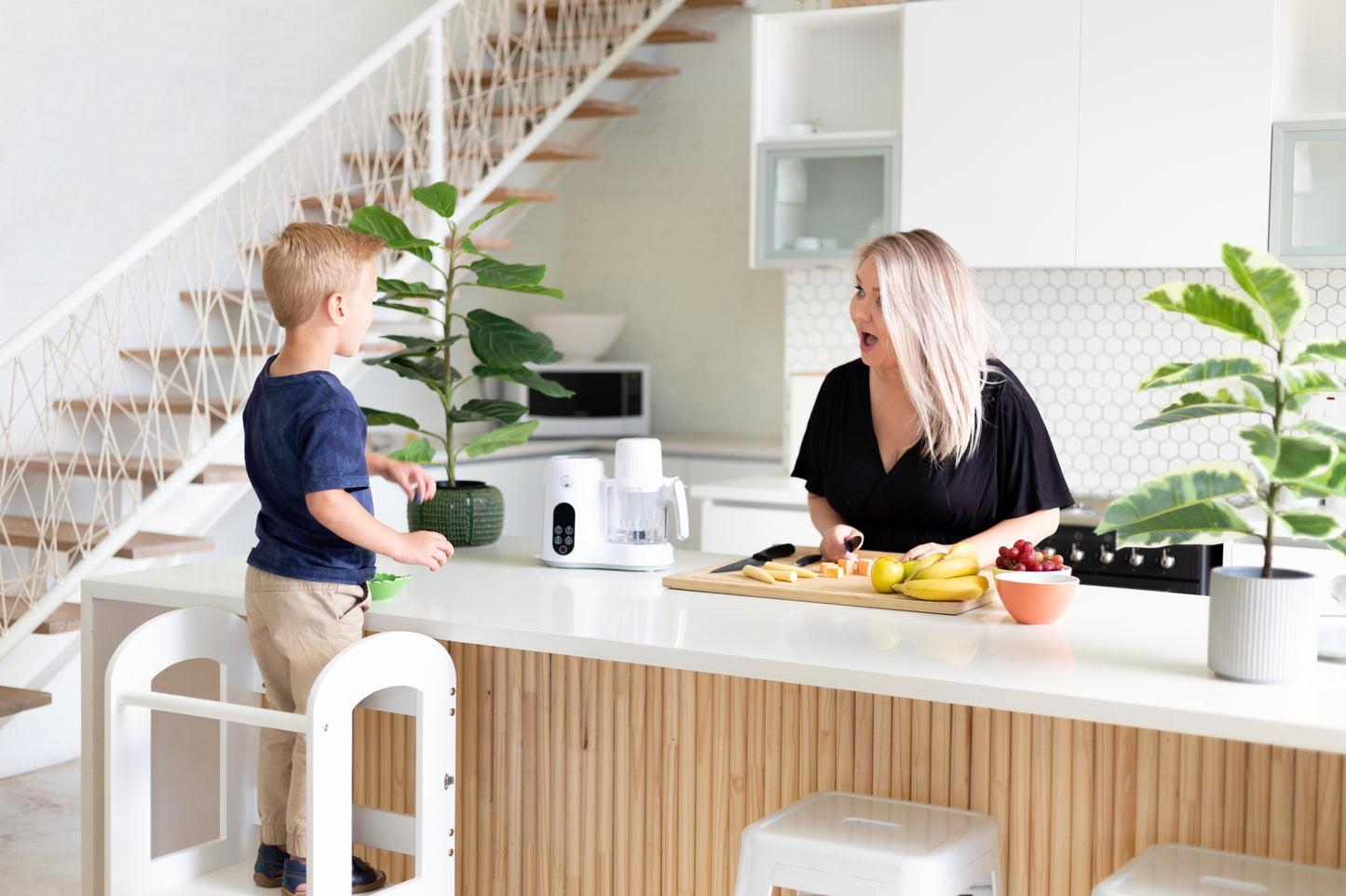 2-in-1 Kids Step Stool and Montessori Learning Tower